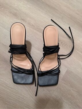 Black Square Toe Strappy Wrap Tie-Up Heels Size 37 EU / US 7- Like New